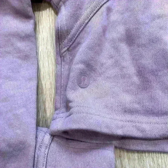 Lululemon purple/ lavender cropped hoodie - Picture 4 of 4